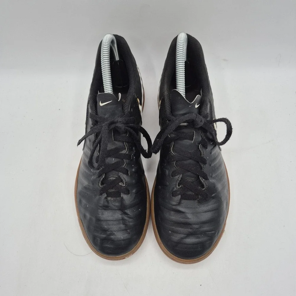 Nike TiempoX Shoes Youth Size 6Y‎ Black Indoor Court Soccer Gum Sole 897735-002